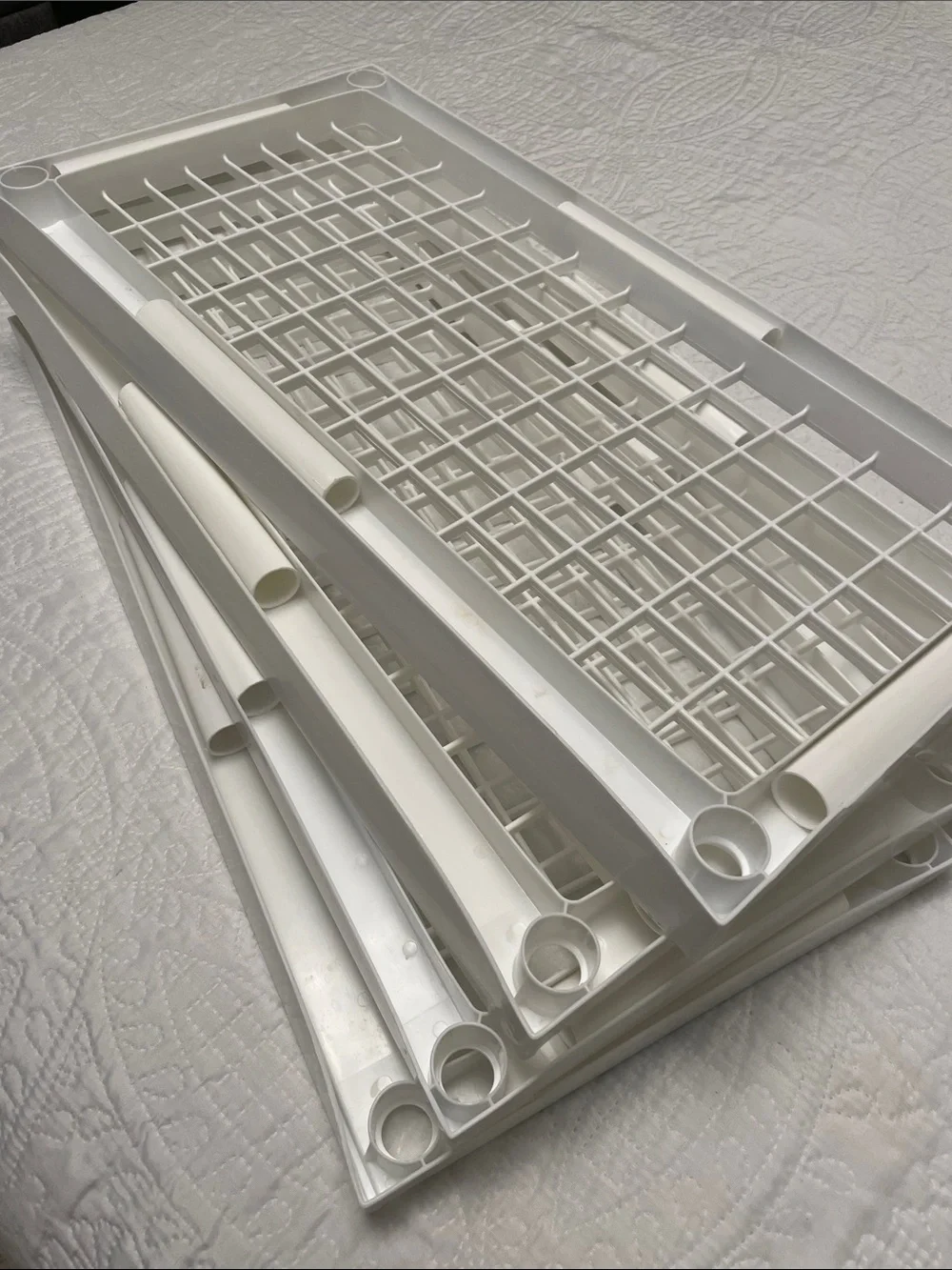 White Plastic Adjustable 1 2 3 or 4 Tier Storage Shelves or Rack Great Condition